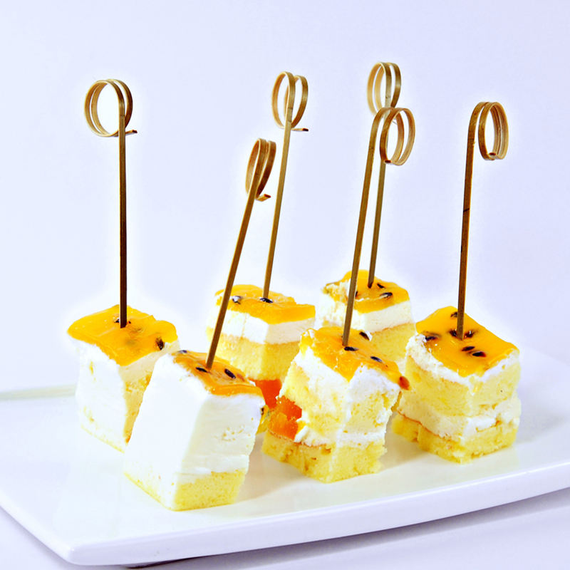Wholesale Cheap Natural Knot Fruit Stick Bamboo Decoration Heart Shape Skewer With Bead - Image 2